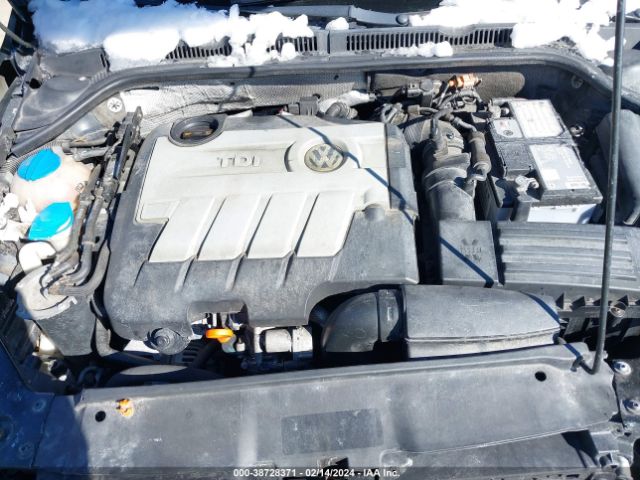 Photo 9 VIN: 3VWLL7AJ5BM034307 - VOLKSWAGEN JETTA 