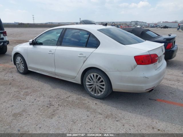 Photo 2 VIN: 3VWLL7AJ5BM075682 - VOLKSWAGEN JETTA 