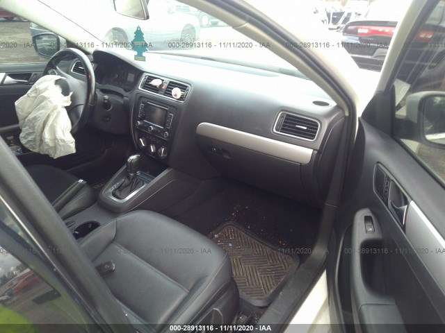 Photo 4 VIN: 3VWLL7AJ6BM129166 - VOLKSWAGEN JETTA SEDAN 