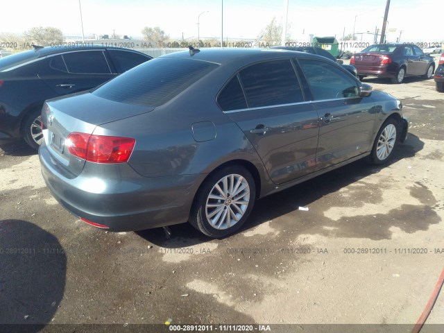 Photo 3 VIN: 3VWLL7AJ6EM367491 - VOLKSWAGEN JETTA SEDAN 