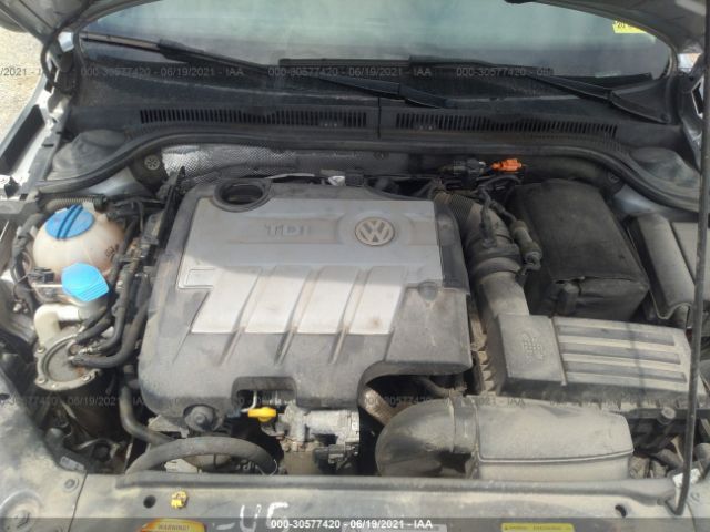 Photo 9 VIN: 3VWLL7AJ6EM398028 - VOLKSWAGEN JETTA 