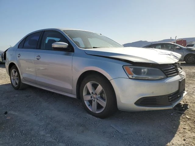 Photo 3 VIN: 3VWLL7AJ7BM059421 - VOLKSWAGEN JETTA TDI 