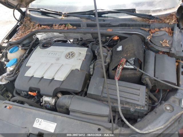 Photo 9 VIN: 3VWLL7AJ7CM060649 - VOLKSWAGEN JETTA 