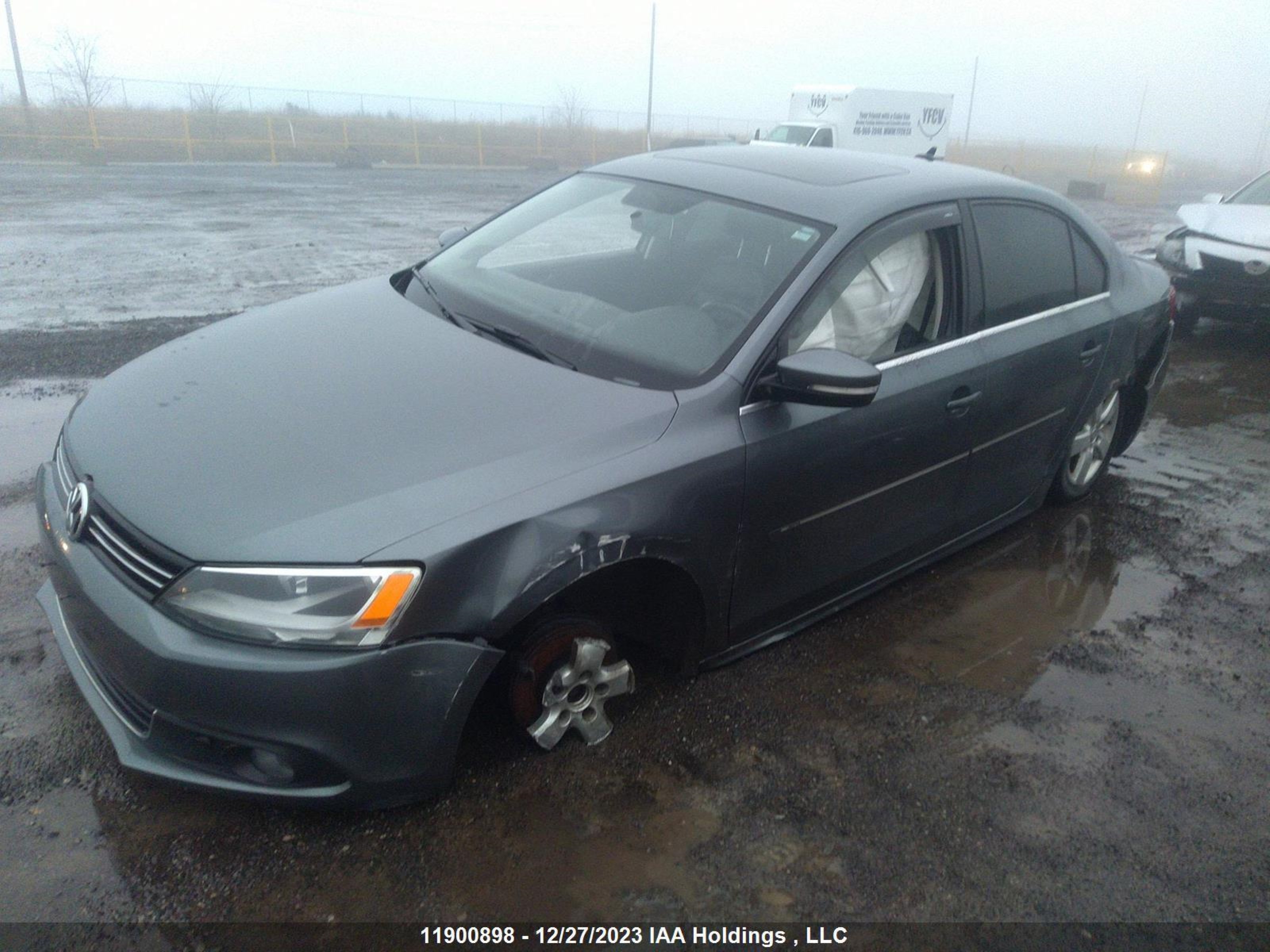 Photo 1 VIN: 3VWLL7AJ7EM335844 - VOLKSWAGEN JETTA 