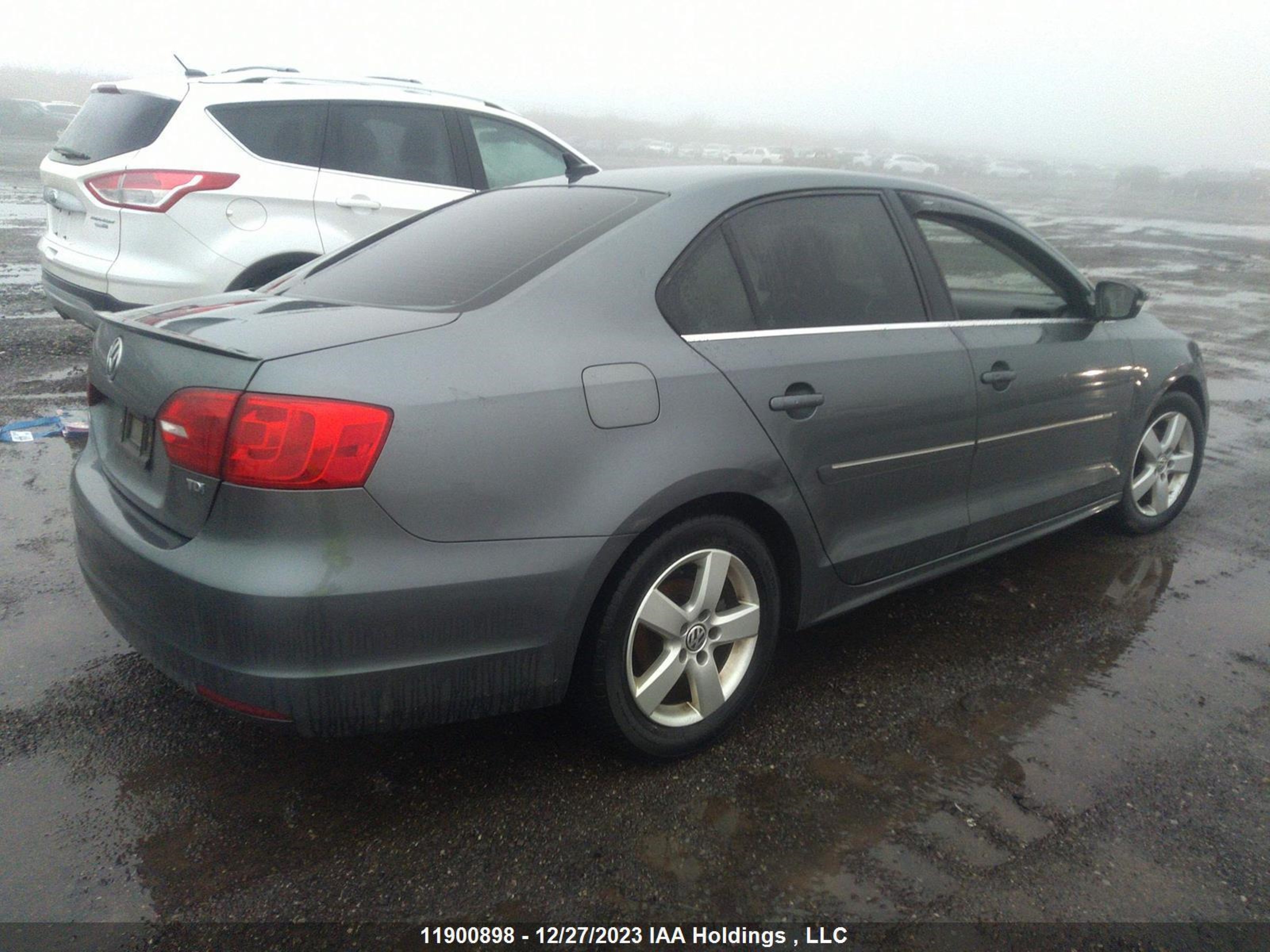 Photo 3 VIN: 3VWLL7AJ7EM335844 - VOLKSWAGEN JETTA 