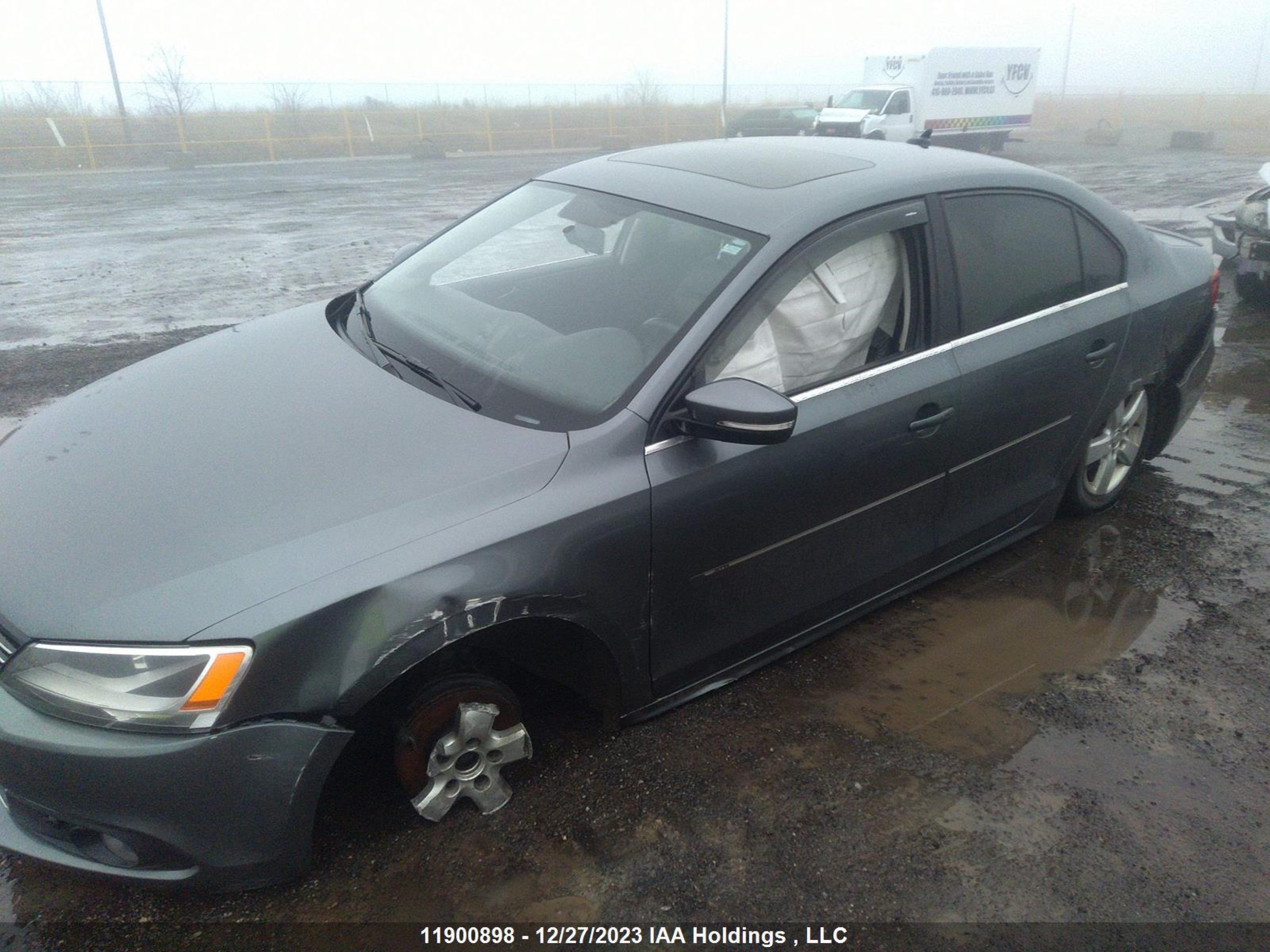 Photo 5 VIN: 3VWLL7AJ7EM335844 - VOLKSWAGEN JETTA 