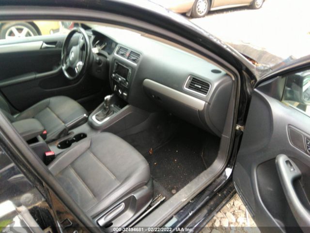 Photo 4 VIN: 3VWLL7AJ8BM097739 - VOLKSWAGEN JETTA SEDAN 