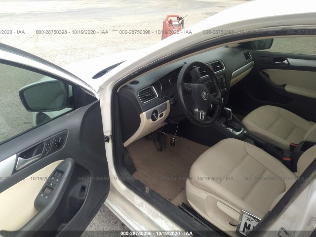 Photo 4 VIN: 3VWLL7AJ8CM015753 - VOLKSWAGEN JETTA SEDAN 