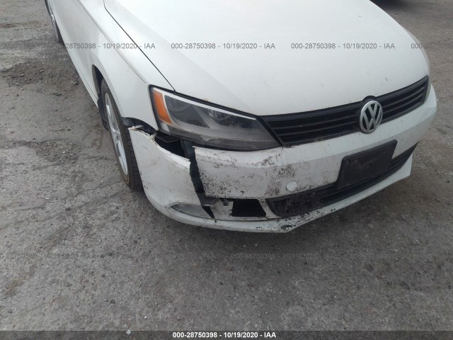 Photo 5 VIN: 3VWLL7AJ8CM015753 - VOLKSWAGEN JETTA SEDAN 