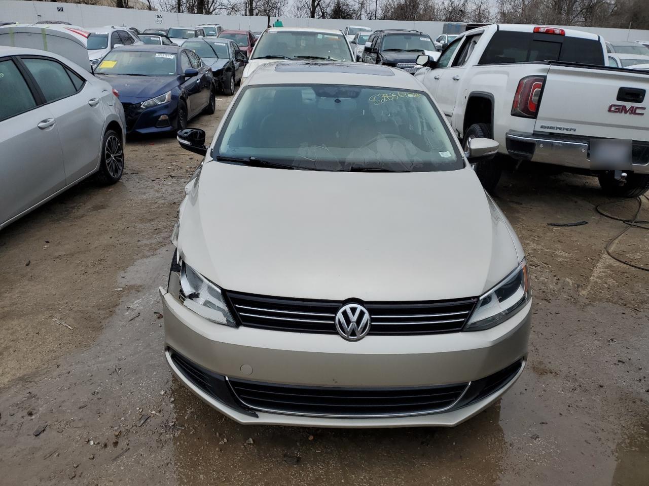 Photo 4 VIN: 3VWLL7AJ8EM316106 - VOLKSWAGEN JETTA 