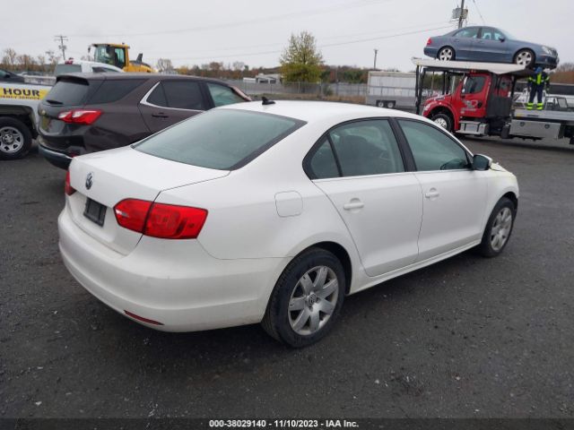 Photo 3 VIN: 3VWLL7AJ8EM353219 - VOLKSWAGEN JETTA 