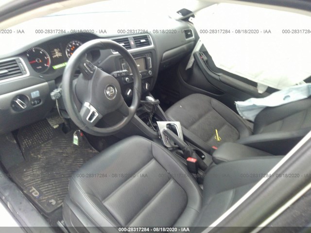 Photo 4 VIN: 3VWLL7AJ8EM433099 - VOLKSWAGEN JETTA SEDAN 