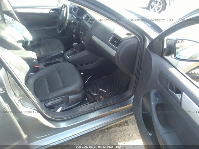 Photo 4 VIN: 3VWLL7AJ9BM112605 - VOLKSWAGEN JETTA SEDAN 