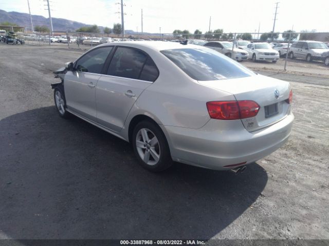 Photo 2 VIN: 3VWLL7AJXBM043049 - VOLKSWAGEN JETTA SEDAN 