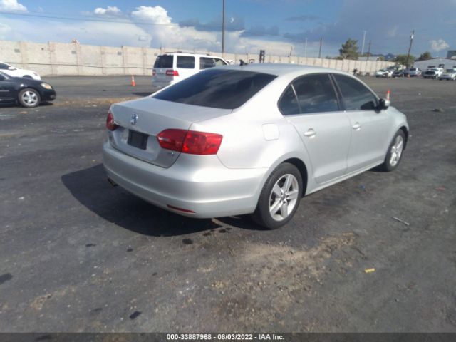 Photo 3 VIN: 3VWLL7AJXBM043049 - VOLKSWAGEN JETTA SEDAN 