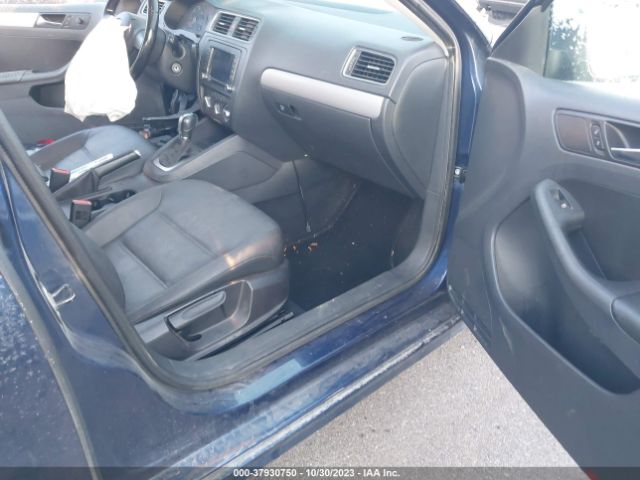 Photo 4 VIN: 3VWLL7AJXBM053936 - VOLKSWAGEN JETTA 