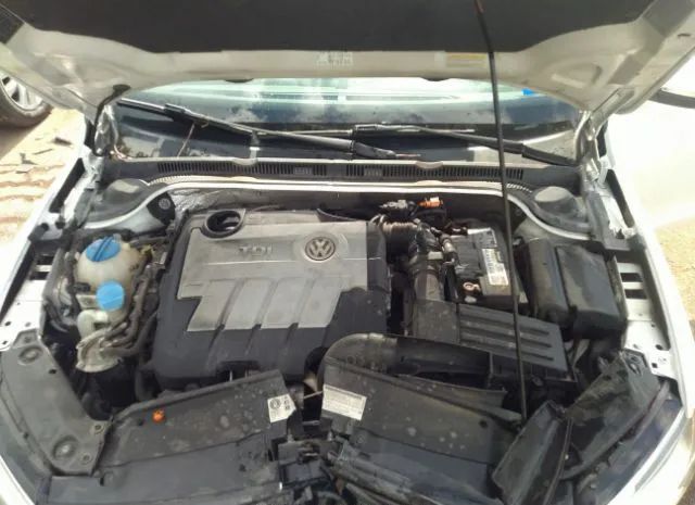 Photo 9 VIN: 3VWLL7AJXBM078786 - VOLKSWAGEN JETTA 