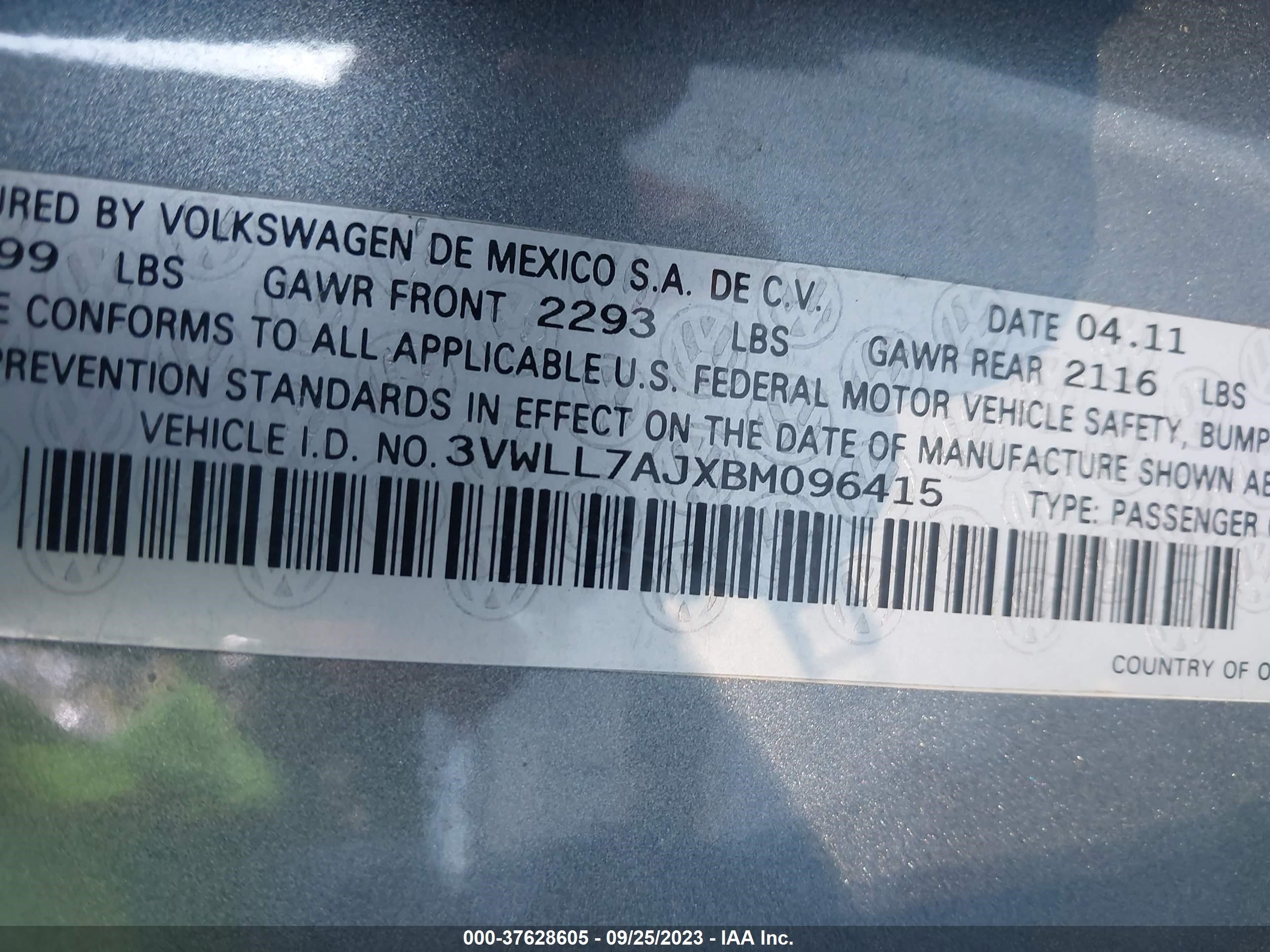 Photo 8 VIN: 3VWLL7AJXBM096415 - VOLKSWAGEN JETTA 