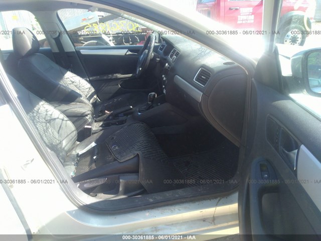 Photo 4 VIN: 3VWLL7AJXBM104948 - VOLKSWAGEN JETTA SEDAN 