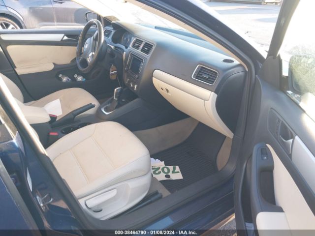 Photo 4 VIN: 3VWLL7AJXCM120987 - VOLKSWAGEN JETTA 