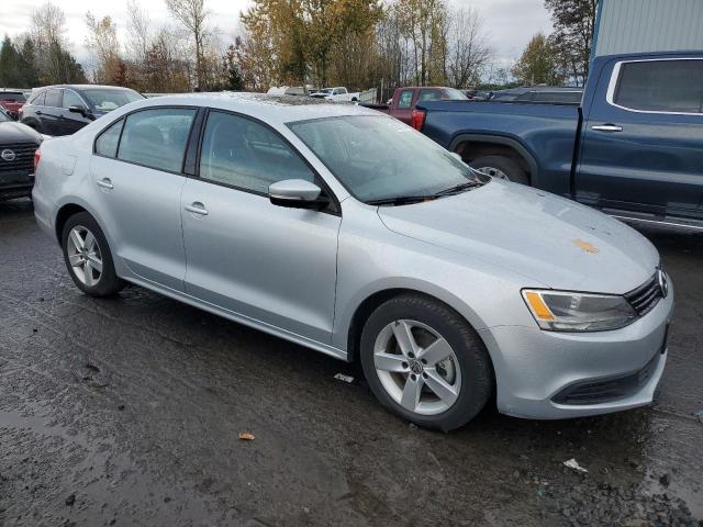 Photo 3 VIN: 3VWLL7AJXCM426751 - VOLKSWAGEN JETTA TDI 