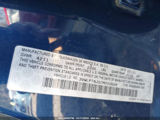 Photo 8 VIN: 3VWLP7AJ1CM301528 - VOLKSWAGEN JETTA 