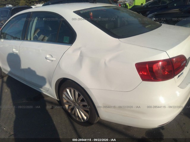 Photo 5 VIN: 3VWLP7AJ4DM407537 - VOLKSWAGEN JETTA SEDAN 