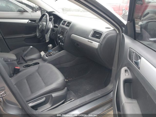 Photo 4 VIN: 3VWLP7AJ8CM320173 - VOLKSWAGEN JETTA 