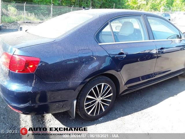 Photo 4 VIN: 3VWLP7AJ8CM398968 - VOLKSWAGEN JETTA SEDAN 