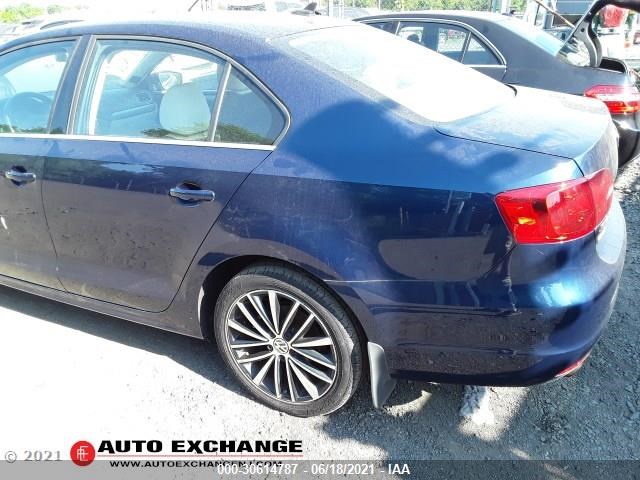 Photo 6 VIN: 3VWLP7AJ8CM398968 - VOLKSWAGEN JETTA SEDAN 