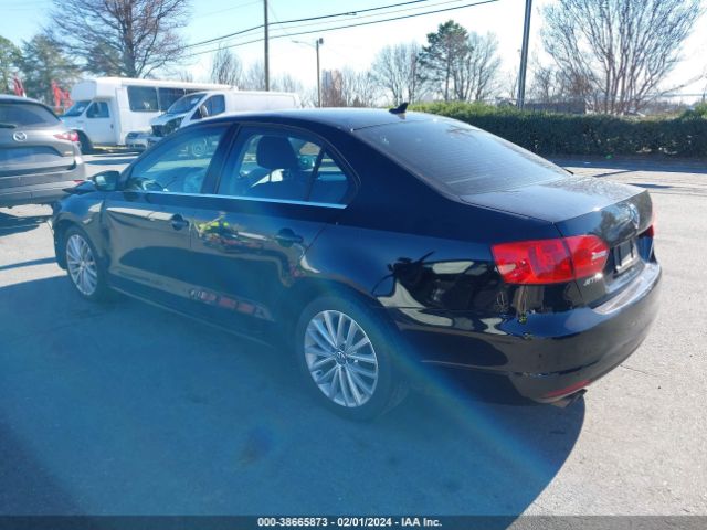 Photo 2 VIN: 3VWLX7AJ2BM336724 - VOLKSWAGEN JETTA 