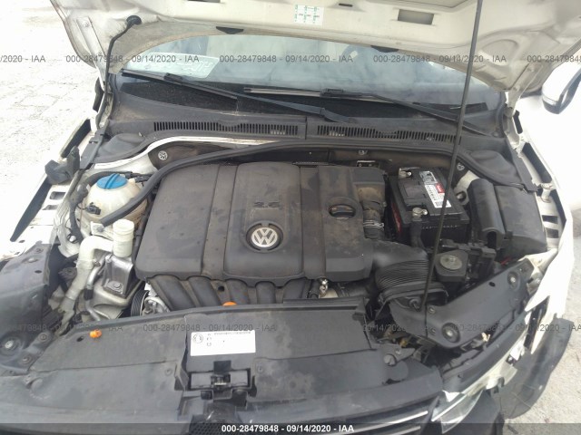 Photo 9 VIN: 3VWLX7AJ3BM370817 - VOLKSWAGEN JETTA SEDAN 