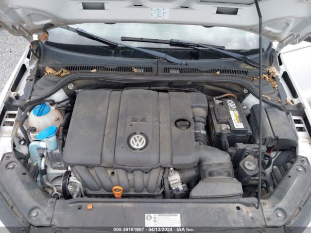 Photo 9 VIN: 3VWLX7AJ4BM005627 - VOLKSWAGEN JETTA 