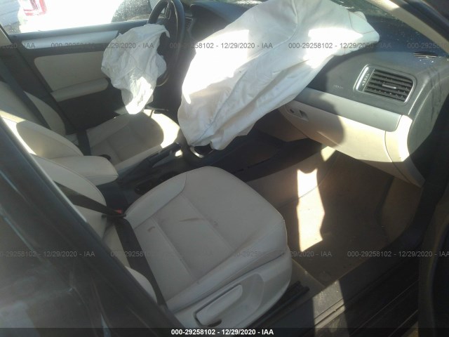 Photo 4 VIN: 3VWLX7AJ6BM347080 - VOLKSWAGEN JETTA SEDAN 