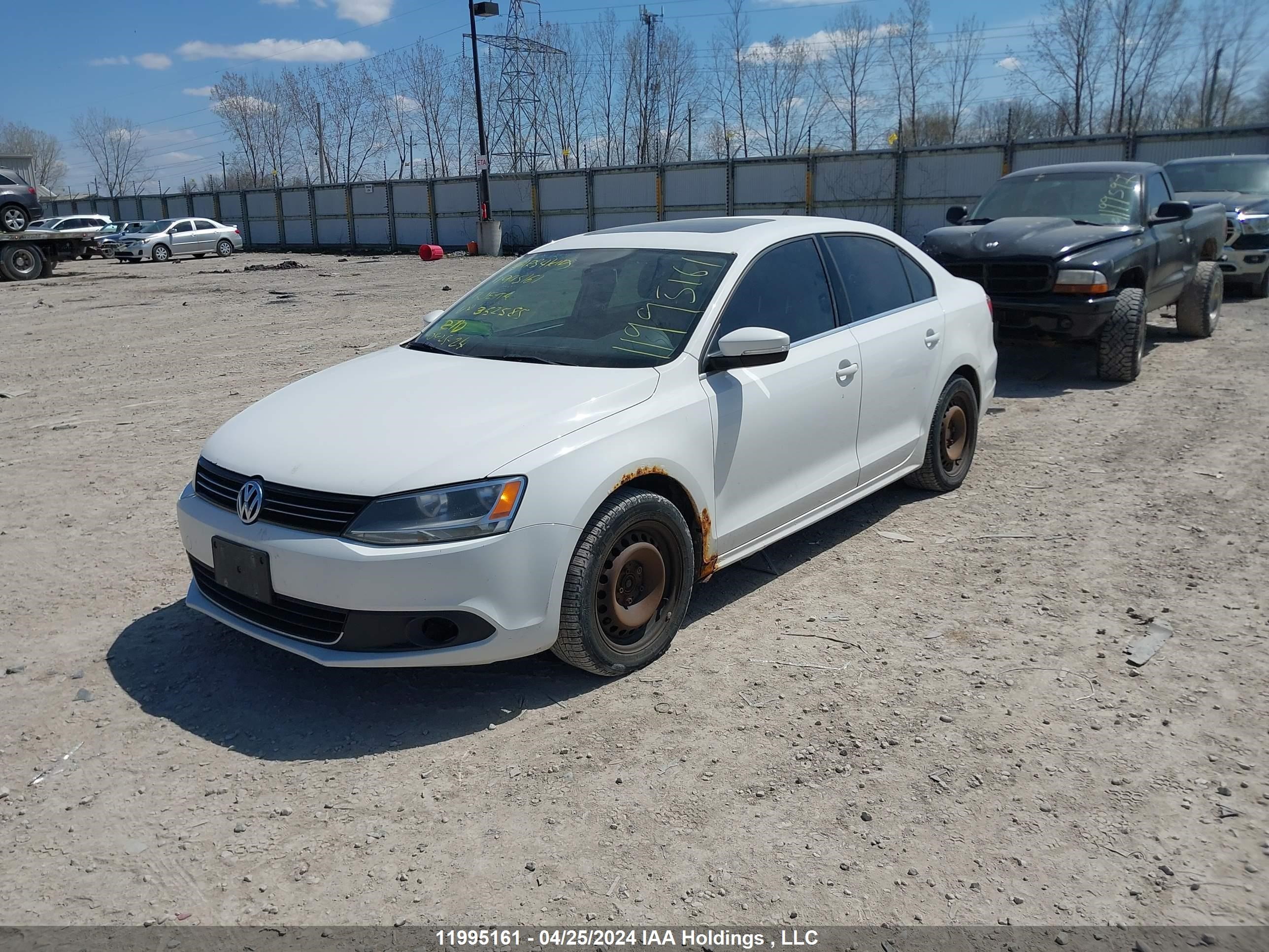 Photo 1 VIN: 3VWLX7AJ6BM352585 - VOLKSWAGEN JETTA 