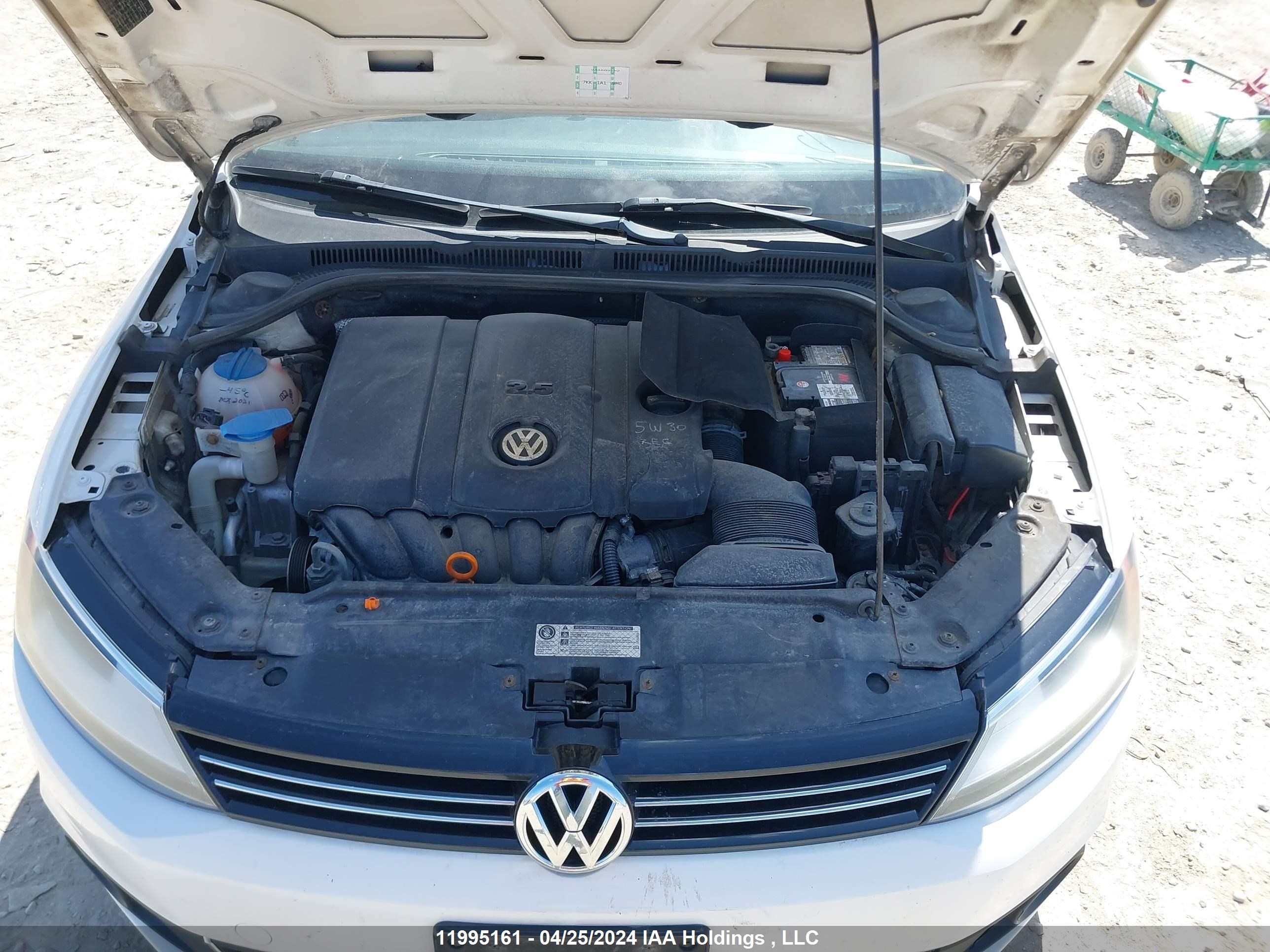 Photo 9 VIN: 3VWLX7AJ6BM352585 - VOLKSWAGEN JETTA 