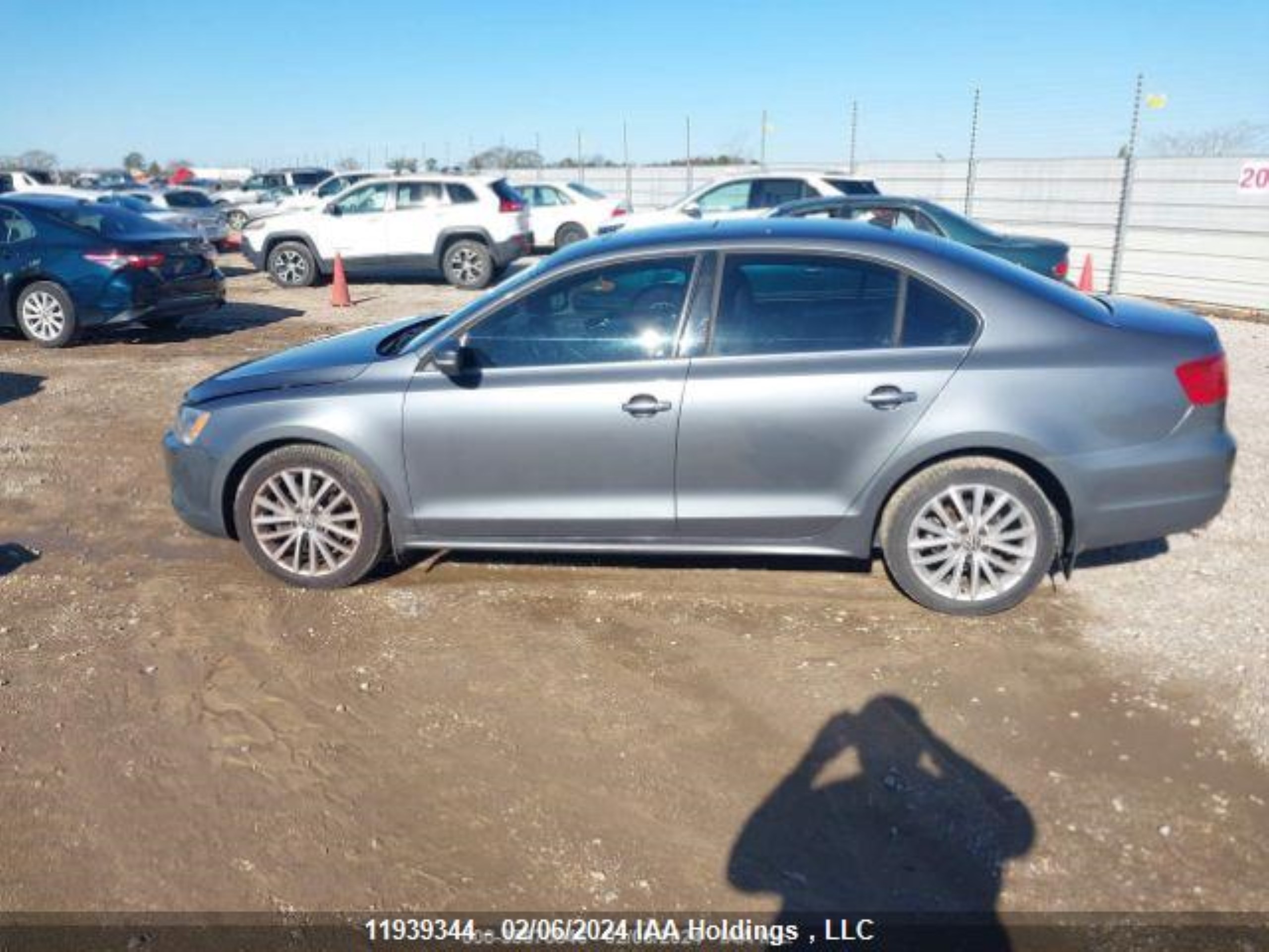 Photo 15 VIN: 3VWLX7AJ6CM393929 - VOLKSWAGEN JETTA 