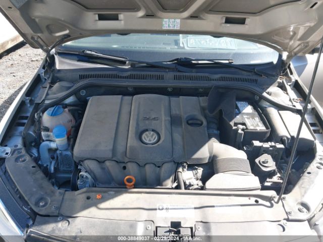 Photo 9 VIN: 3VWLX7AJ6DM241196 - VOLKSWAGEN JETTA 