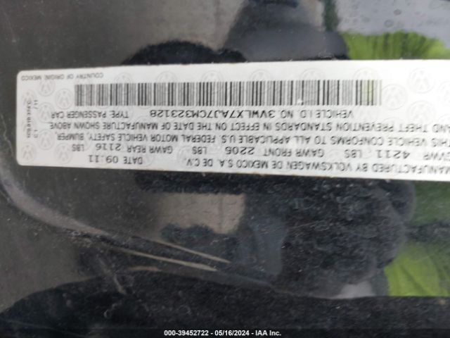 Photo 8 VIN: 3VWLX7AJ7CM323128 - VOLKSWAGEN JETTA 