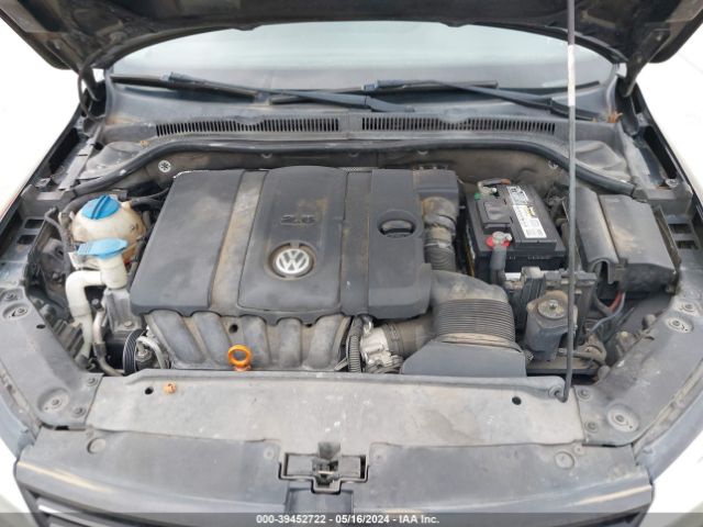 Photo 9 VIN: 3VWLX7AJ7CM323128 - VOLKSWAGEN JETTA 