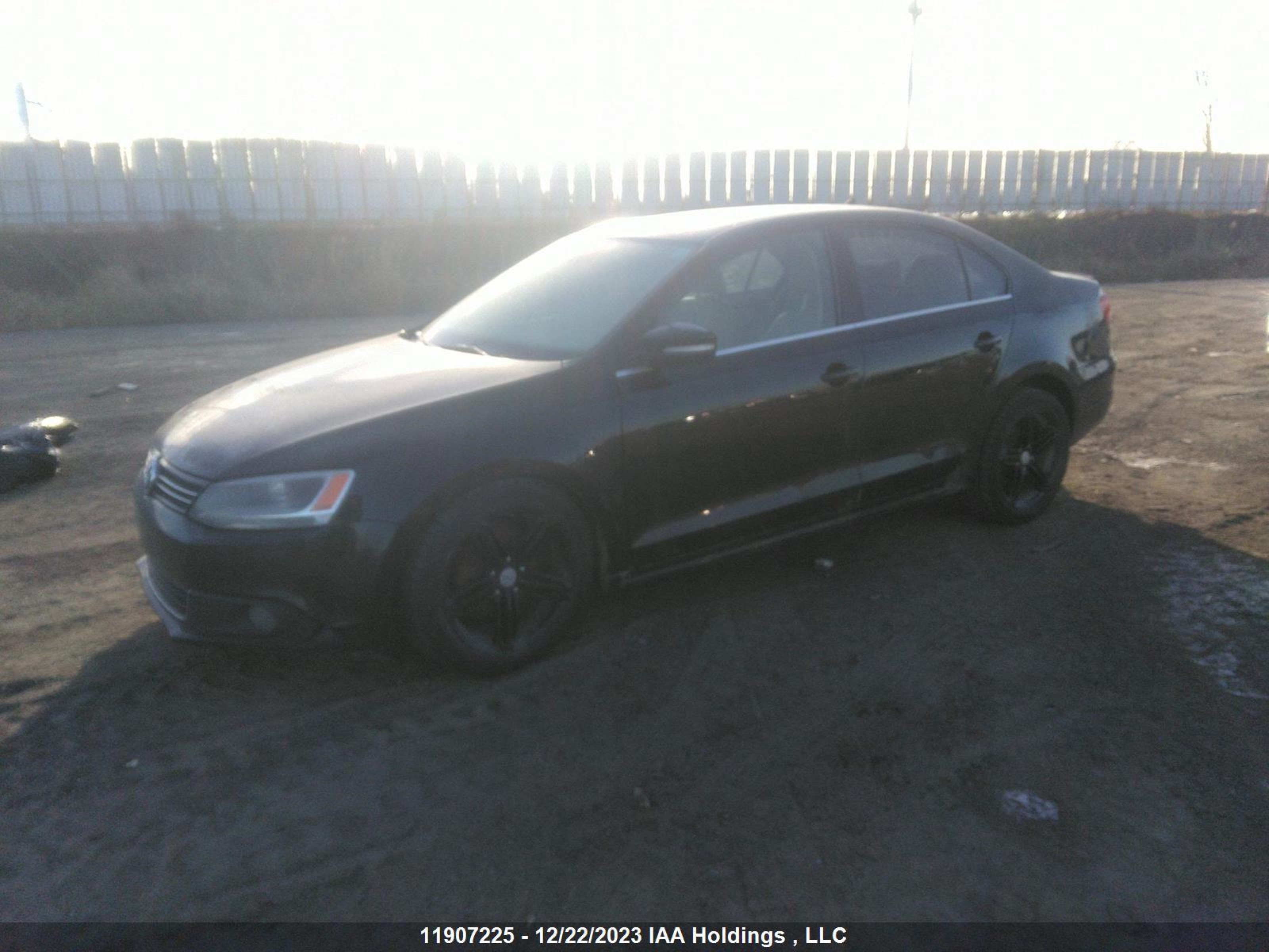 Photo 1 VIN: 3VWLX7AJ8BM347923 - VOLKSWAGEN JETTA 