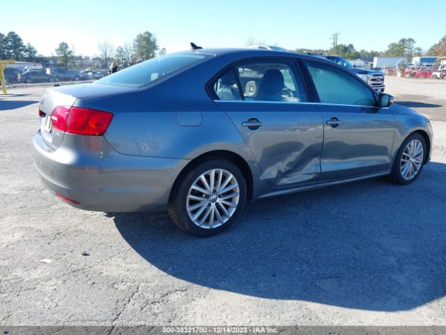 Photo 3 VIN: 3VWLX7AJ8BM359280 - VOLKSWAGEN JETTA 