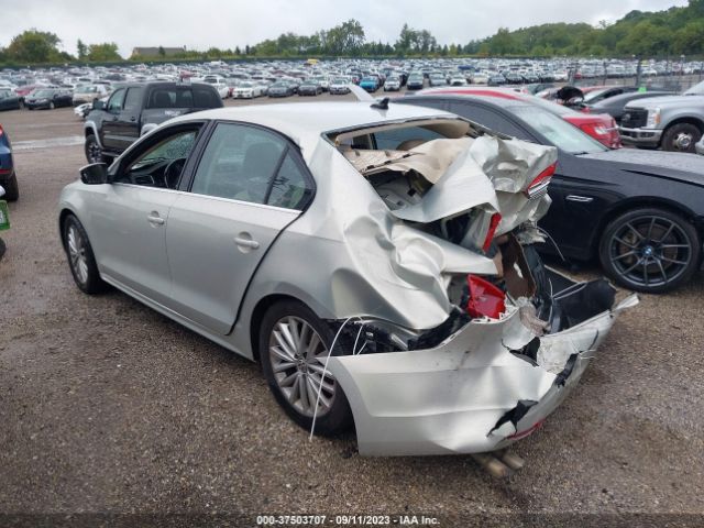 Photo 2 VIN: 3VWLX7AJ9BM307382 - VOLKSWAGEN JETTA 