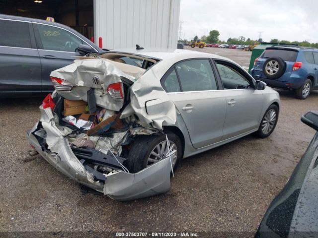 Photo 3 VIN: 3VWLX7AJ9BM307382 - VOLKSWAGEN JETTA 