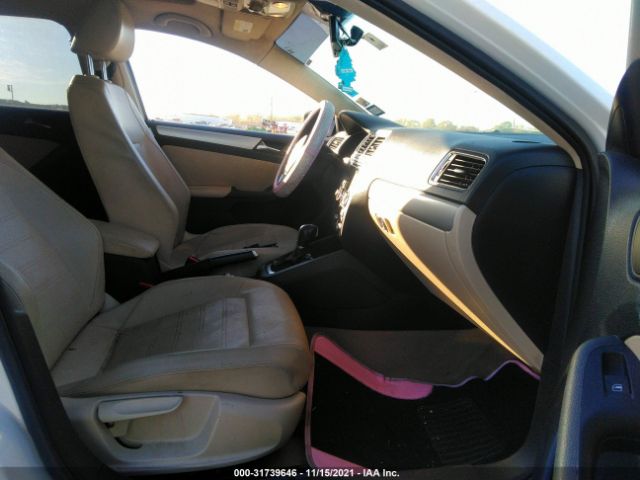 Photo 4 VIN: 3VWLX7AJ9BM325946 - VOLKSWAGEN JETTA SEDAN 