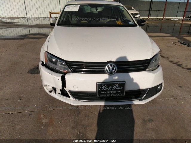 Photo 5 VIN: 3VWLX7AJXCM087929 - VOLKSWAGEN JETTA SEDAN 