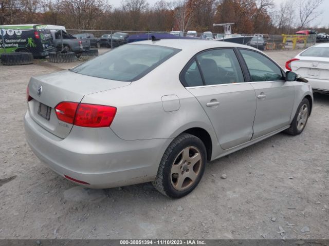 Photo 3 VIN: 3VWLZ7AJ2BM307198 - VOLKSWAGEN JETTA 