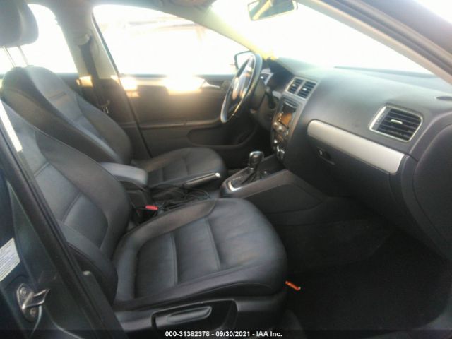 Photo 4 VIN: 3VWLZ7AJ2BM348544 - VOLKSWAGEN JETTA 