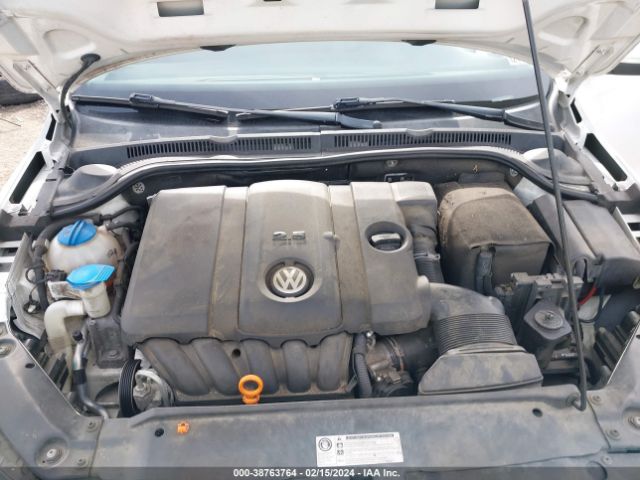 Photo 9 VIN: 3VWLZ7AJ2BM380152 - VOLKSWAGEN JETTA 