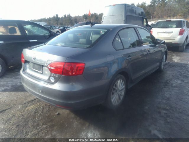 Photo 3 VIN: 3VWLZ7AJ3BM353218 - VOLKSWAGEN JETTA 